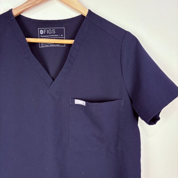 FIGS Women Navy Catarina V-Neck One-Pocket Technical Scrub Top - Picture 3 of 8